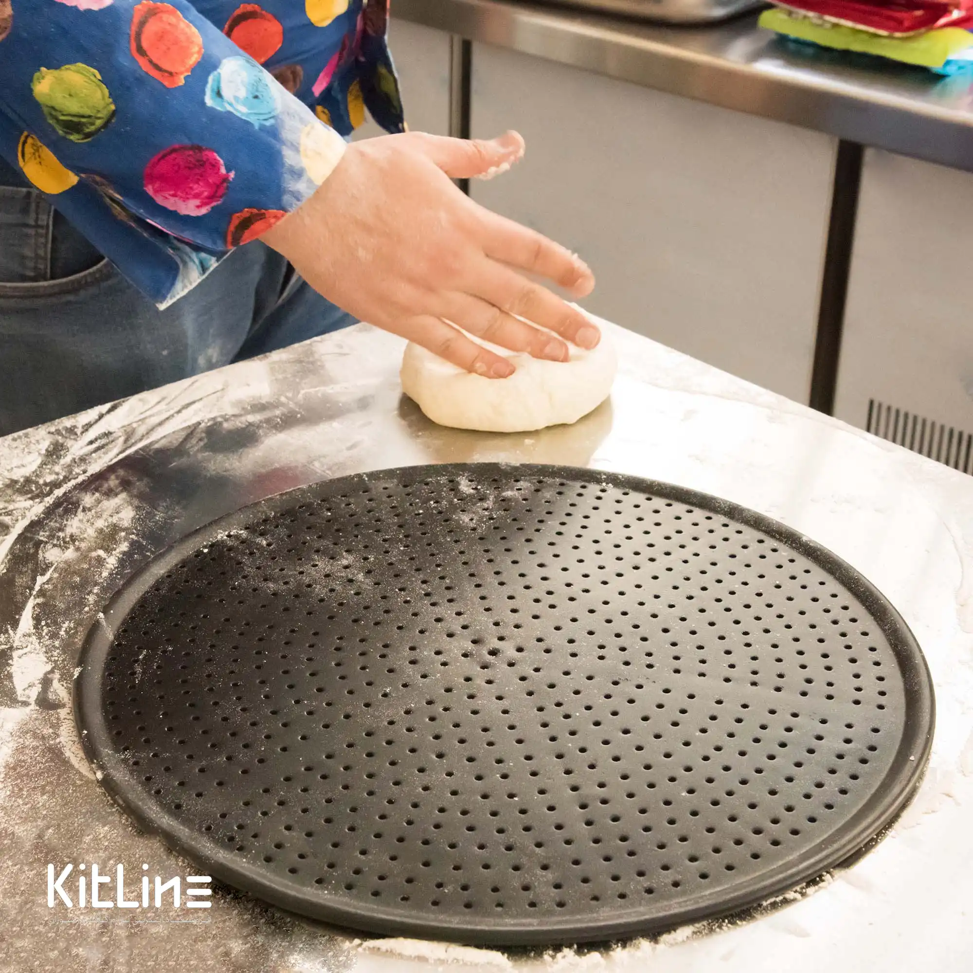 قالب پیتزا ایتالیایی آلومینیومی گرد ۲۳ سانتیمتری همراه با در کیچن تک - تصویر 5