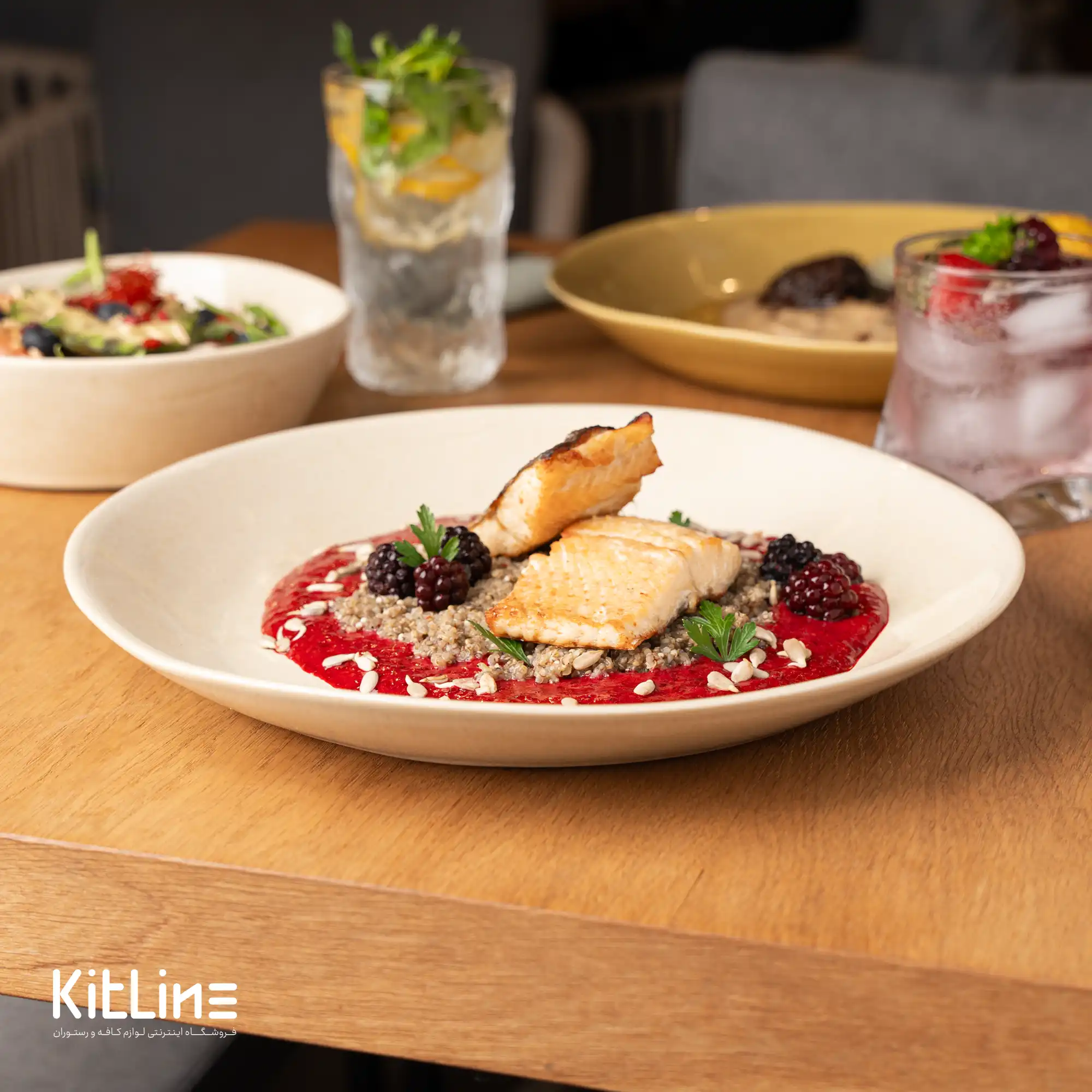 بشقاب سرامیکی ۳۰ سانتیمتری بژ - تصویر 4