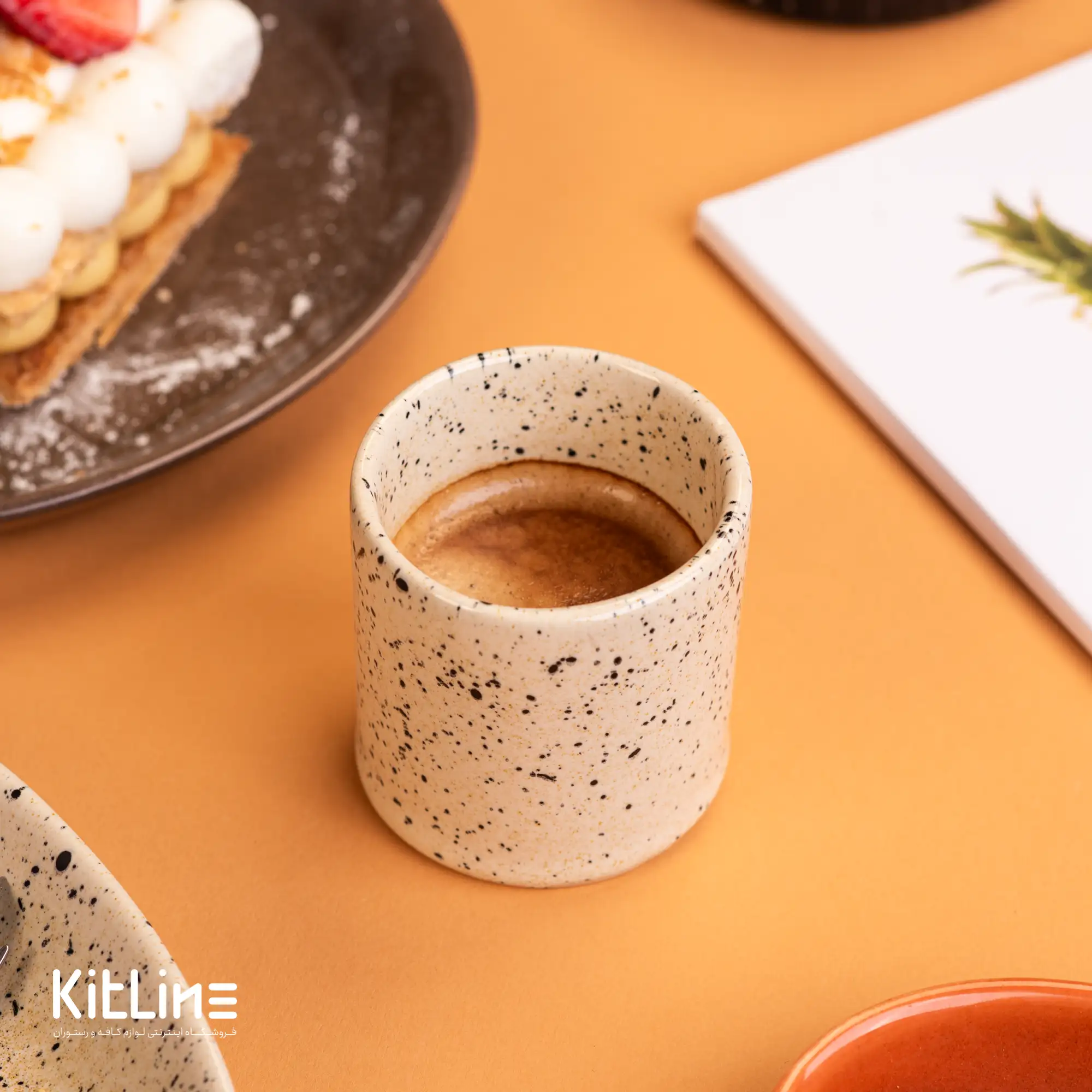 شات دبل سرامیکی ۱۰۰ میلی لیتری طرح خال دار کرم - تصویر 4